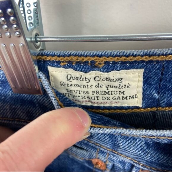 Revolve Levis Wedgie Straight Jeans Love Triangle Size 24 Raw Hem Distrese Denim - Picture 4 of 11